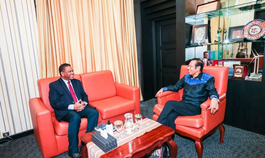 S. Exa. o Ministro do Ensino Superior, Ciência e Cultura reuniu com S. Exa. o Primeiro-Ministro, Taur Matan Ruak