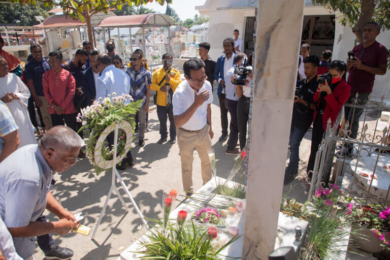 𝐌𝐈𝐍𝐈𝐒𝐓𝐑𝐎 𝐃𝐎 𝐄𝐍𝐒𝐈𝐍𝐎 𝐒𝐔𝐏𝐄𝐑𝐈𝐎𝐑 𝐏𝐀𝐑𝐓𝐈𝐂𝐈𝐏𝐎𝐔 𝐍𝐀 𝐂𝐄𝐋𝐄𝐁𝐑𝐀ÇÃ𝐎 𝐃𝐎 𝐃𝐈𝐀 𝐃𝐀 𝐂𝐎𝐍𝐒𝐔𝐋𝐓𝐀 𝐏𝐎𝐏𝐔𝐋𝐀𝐑