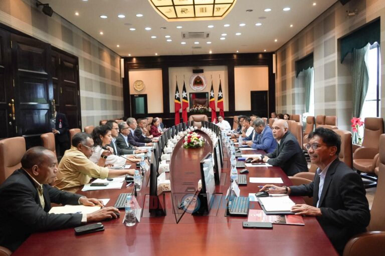 O MINISTRO DO ENSINO SUPERIOR DR. JOSÉ HONÓRIO PARTICIPOU NA REUNIÃO DO CONSELHO DE MINISTROS