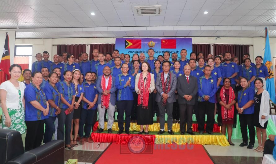 MINISTRO DO ENSINO SUPERIOR PARTICIPOU DE CERIMÓNIA DE ENTREGA DE BOLSAS DE ESTUDO A ESTUDANTES DO IOB COM APOIO DA CHINA