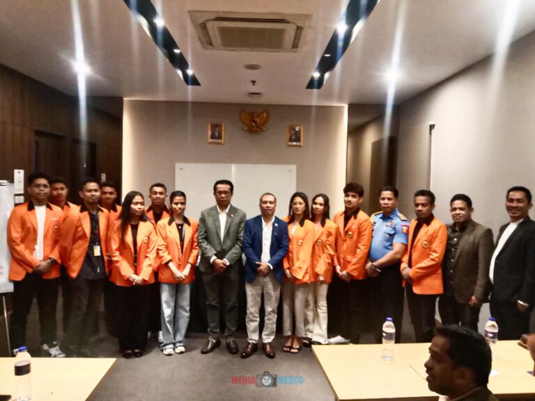 S. EXA. MINISTRO DO MESCC REALIZA REUNIÃO COM ESTUDANTES TIMORENSES EM JACARTA