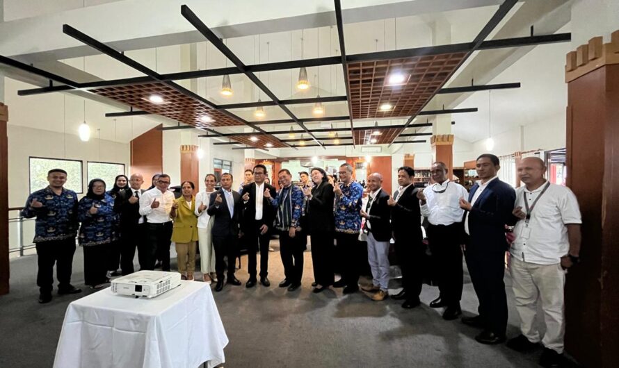 DELEGAÇÃO DO MINISTÉRIO DO ENSINO SUPERIOR, CIÊNCIA E CULTURA VISITOU O POLITÉCNICO DE TURISMO NHI EM BANDUNG